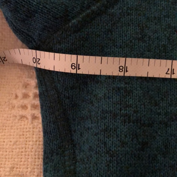 Eddie Bauer Green 1/2 Zip Pull-Over Fleece Sweater - Picture 6 of 7